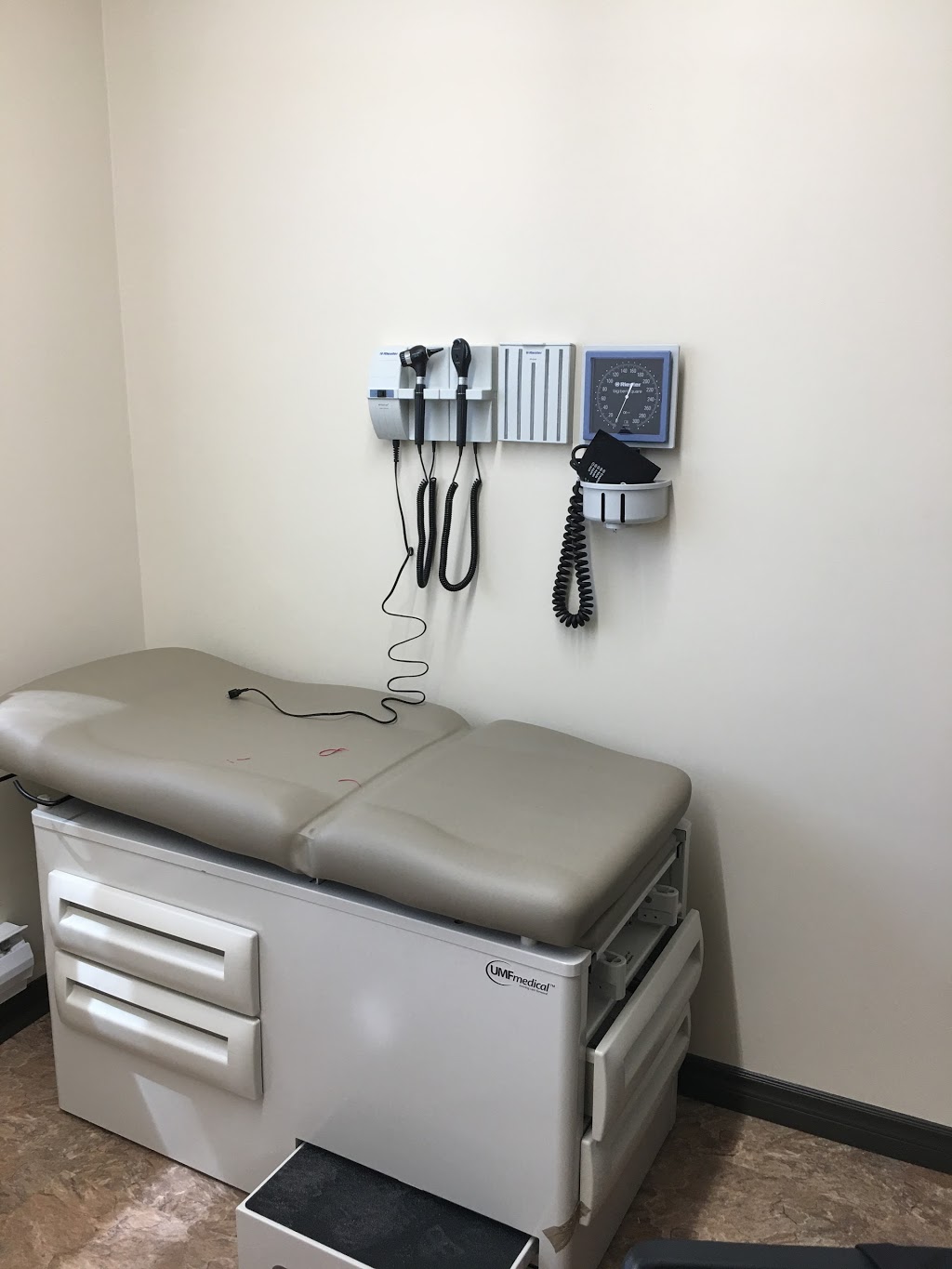 Vaccines Hamilton |Barton Medical Center / Travel Clinic/ Walk i | 101-1130 Barton St E, Hamilton, ON L8H 7P9, Canada | Phone: (905) 543-1001