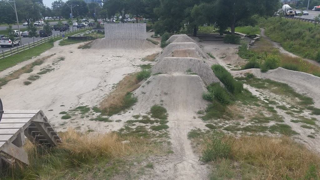 Sunnyside Bike Park | 3 Ellis Ave, Toronto, ON M6S 2X1, Canada | Phone: (416) 338-4386
