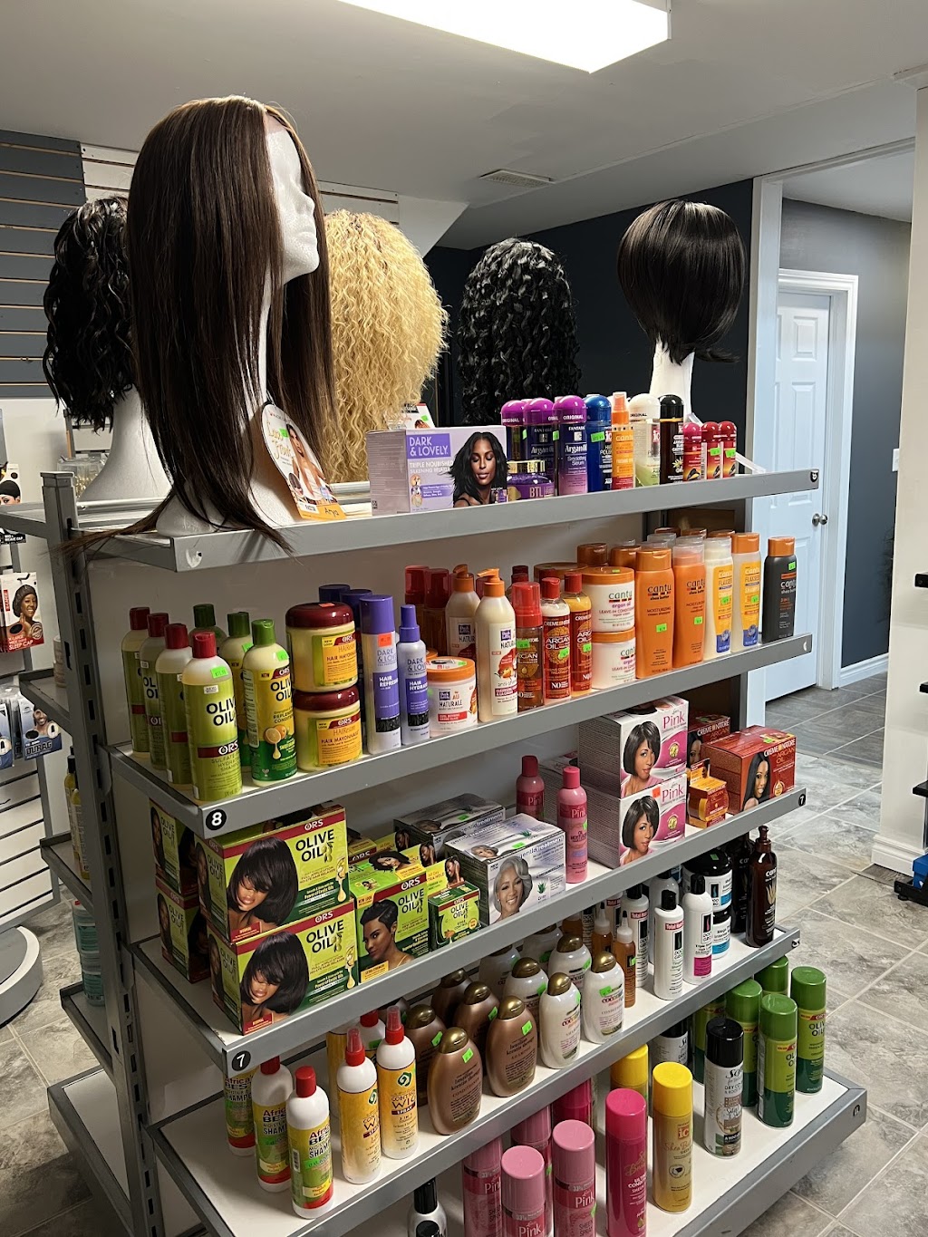 Simms on Hair | hair care | 340 Henry St #16, Brantford, ON N3S 7V9, Canada | 5197740941 OR +1 519-774-0941
