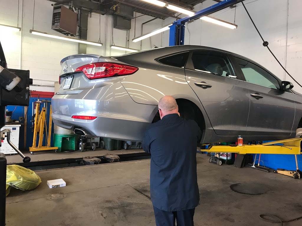 AAMCO Transmissions & Total Car Care | 1600 Bayly St, Pickering, ON L1W 3N2, Canada | Phone: (905) 420-1906
