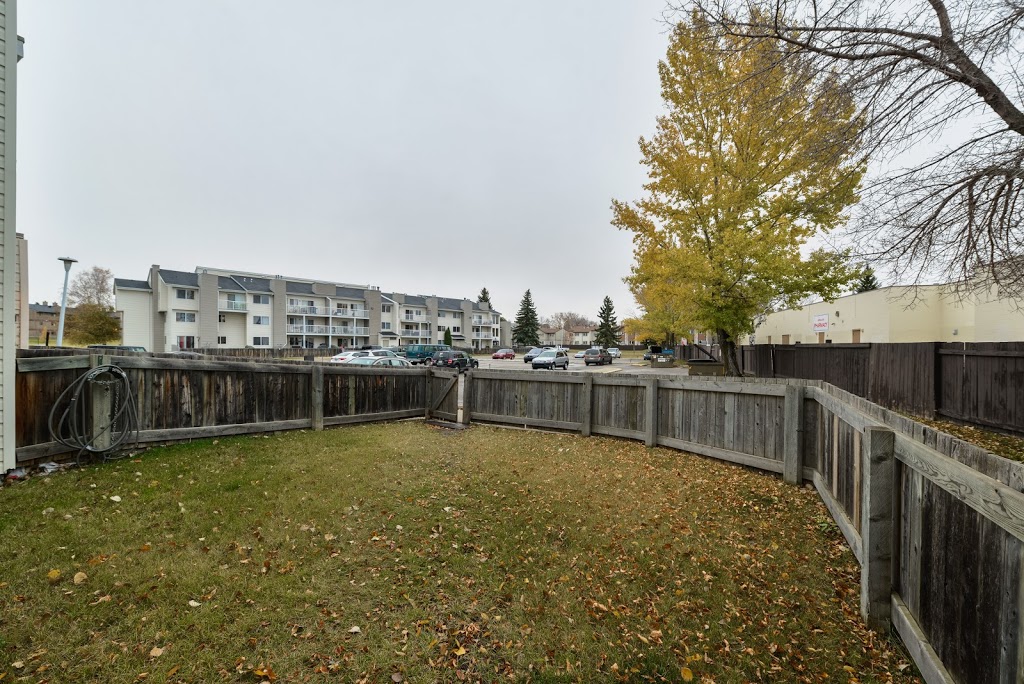 Suncourt Place | 16186 121 St NW, Edmonton, AB T5X 4M5, Canada | Phone: (780) 413-4471