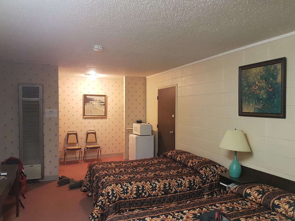 Spiritwood Carlton Inn | 308 SK-3, Spiritwood, SK S0J 2M0, Canada | Phone: (306) 883-2112