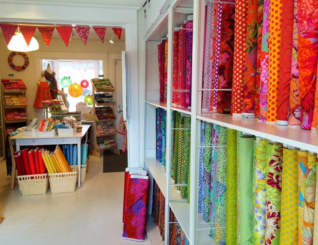 Modern Bee (Bee Modern Fabrics & Yarns) | 1507 Niagara Stone Rd, Virgil, ON L0S 1T0, Canada | Phone: (905) 468-8190