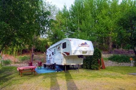 Osoyoos Campground and Waterslides | 5003 Lakeshore Dr, Osoyoos, BC V0H 1V0, Canada | Phone: (250) 495-7486