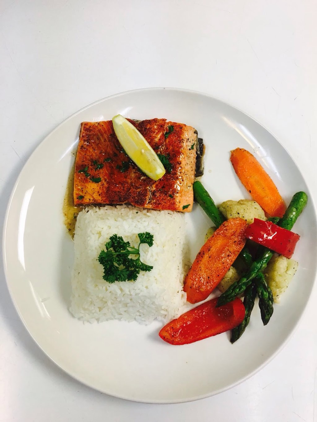 Citrus Bar & Grill Restaurant | 10410 158 St, Surrey, BC V4N 5C2, Canada | Phone: (778) 394-4700