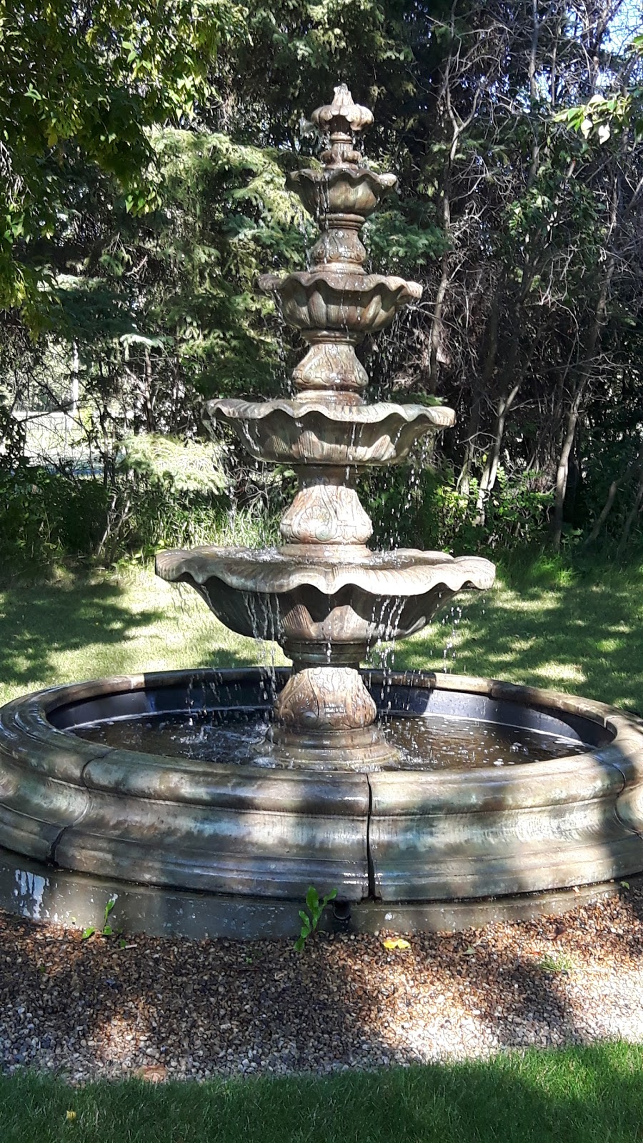 Rainer Gardens | 3021 28 Ave SW, Edmonton, AB T6X 1A5, Canada | Phone: (780) 619-2223
