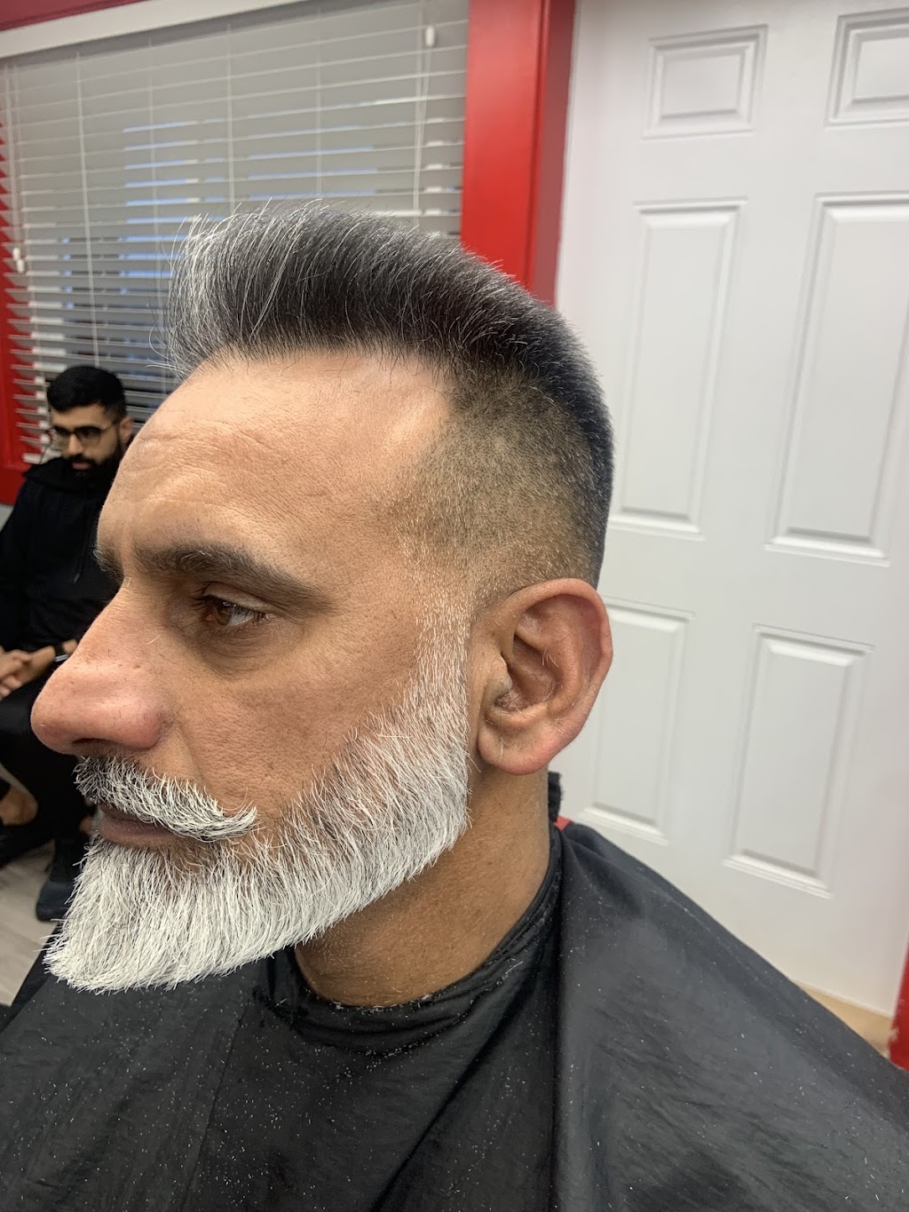 Paul’s Hair Salon | 3298 Wagner Dr, Abbotsford, BC V2T 5G1, Canada | Phone: (604) 621-4233
