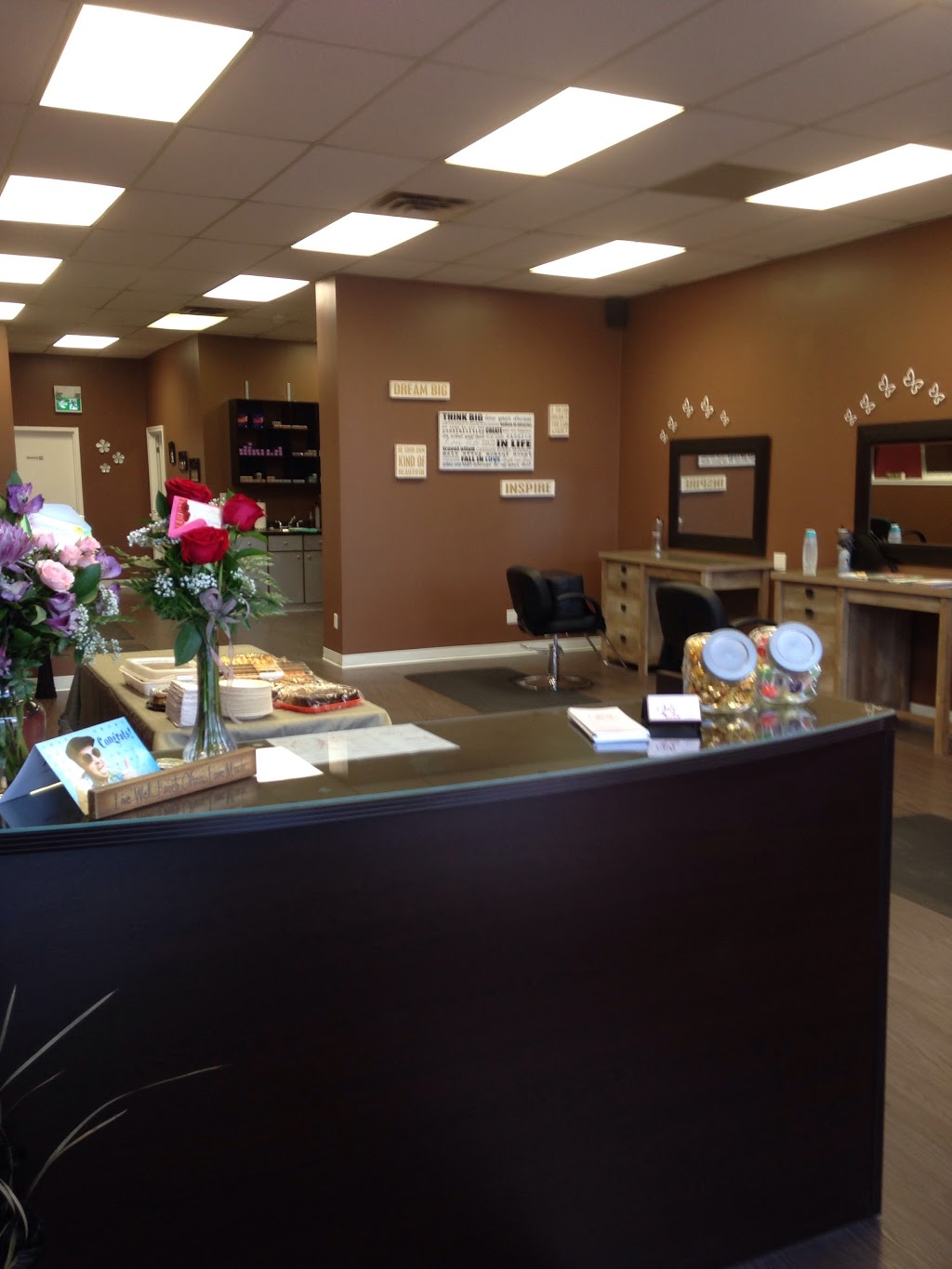 OnLy Salon 68 | 95 Lincoln St #11, Welland, ON L3C 7C3, Canada | Phone: (289) 820-8811