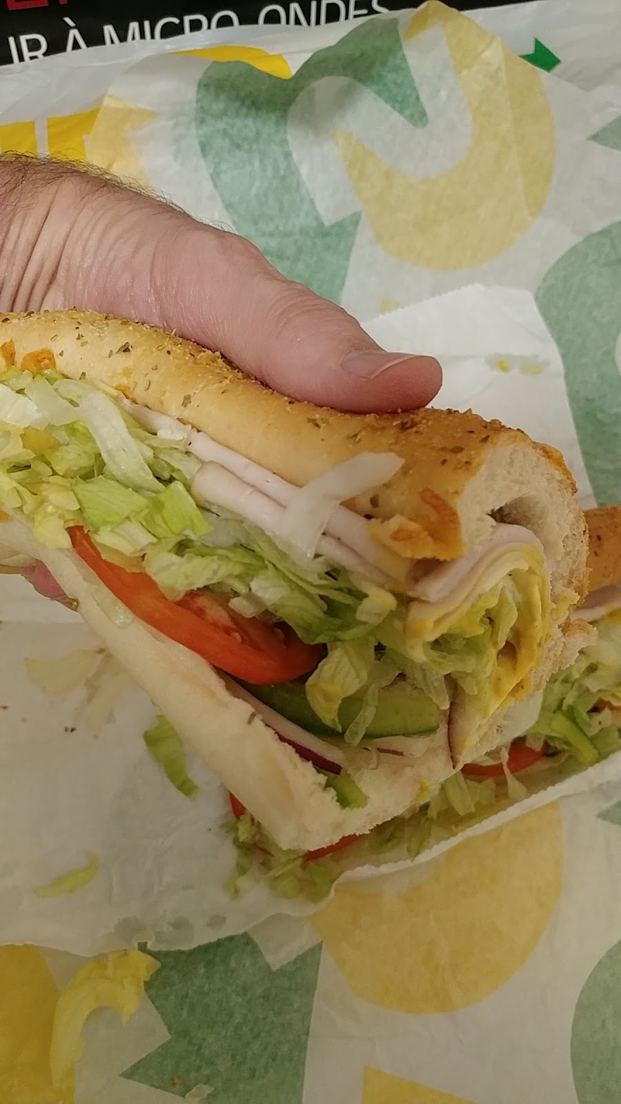 Subway | 697 Queenston Rd, Hamilton, ON L8G 1A1, Canada | Phone: (905) 560-3300