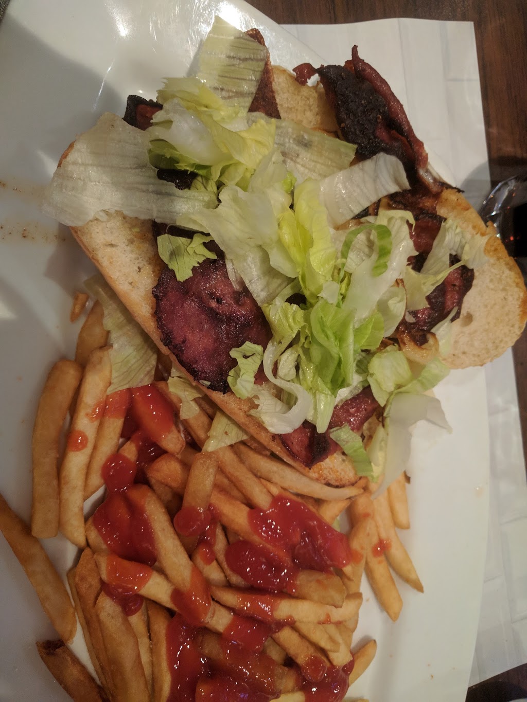 Mikes | 1116 Boulevard Vachon N, Sainte-Marie, QC G6E 1N7, Canada | Phone: (418) 387-4611
