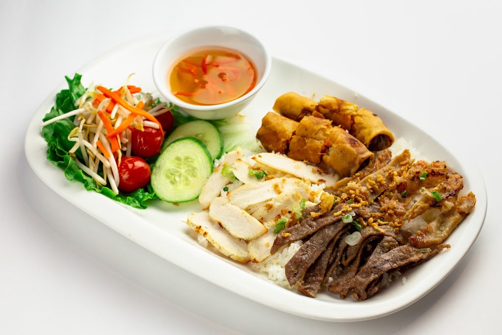 Pho Kam Long Restaurant | 3635 Rivergate Way, Ottawa, ON K1V 2A4, Canada | Phone: (613) 680-5622
