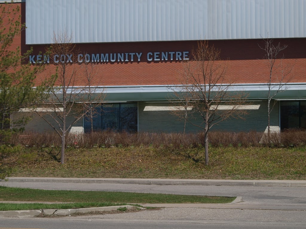 Ken Cox Community Centre | 28 Colonel Samuel Smith Park Dr, Etobicoke, ON M8V 4B7, Canada | Phone: (416) 392-6355