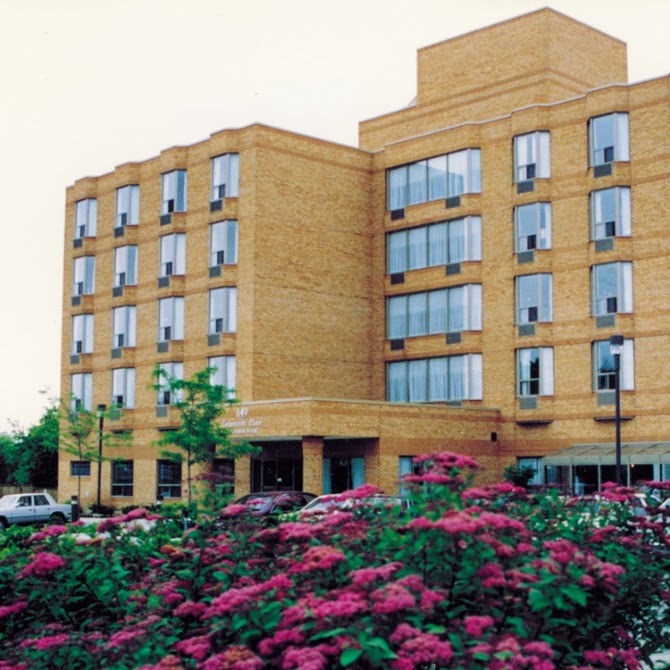 Revera Cedarcroft Place | 649 King St E, Oshawa, ON L1H 8P9, Canada | Phone: (905) 723-9490
