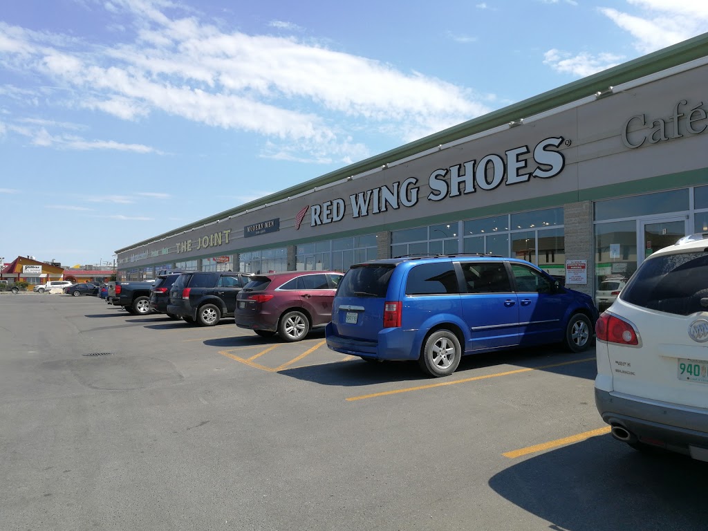 Red Wing Shoe Store | 3-425 Victoria Ave E, Regina, SK S4N 0N8, Canada | Phone: (306) 525-8554