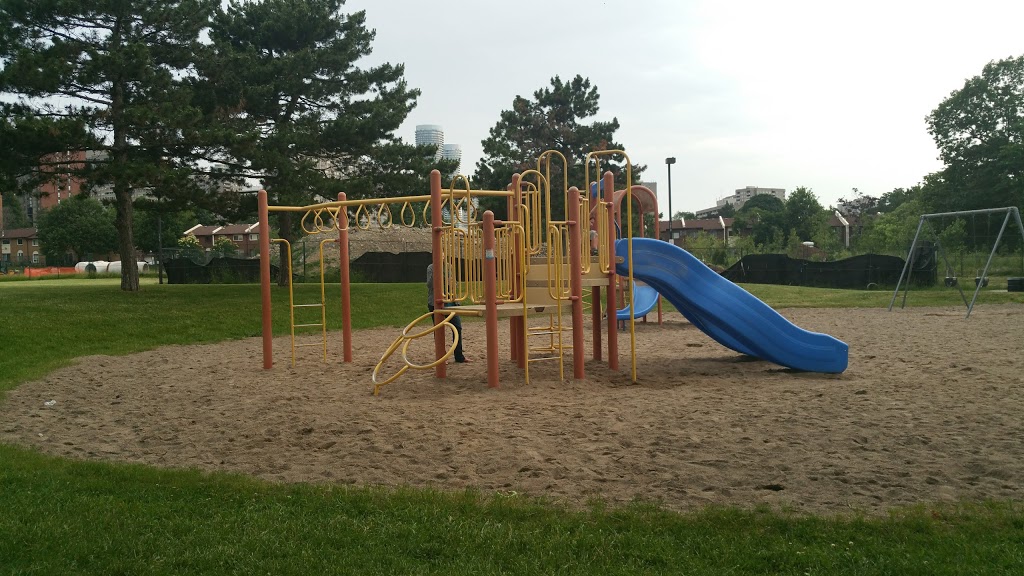 Stonebrook Park | Mississauga, ON L5A, Canada