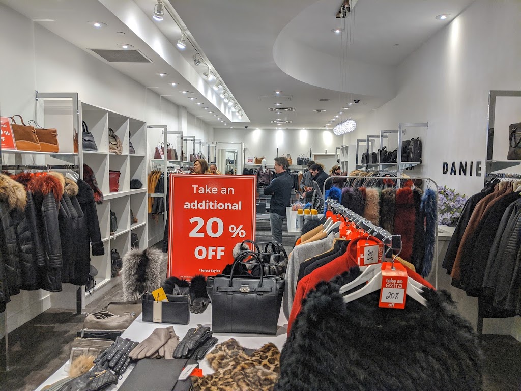 Danier | 6380 Fallsview Blvd Unit 256, Niagara Falls, ON L2G 7Y6, Canada | Phone: (905) 356-6868