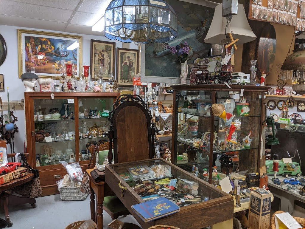 Shelkim Antiques | 9487 County Rd 42, Maidstone, ON N0R 1K0, Canada | Phone: (519) 735-3338