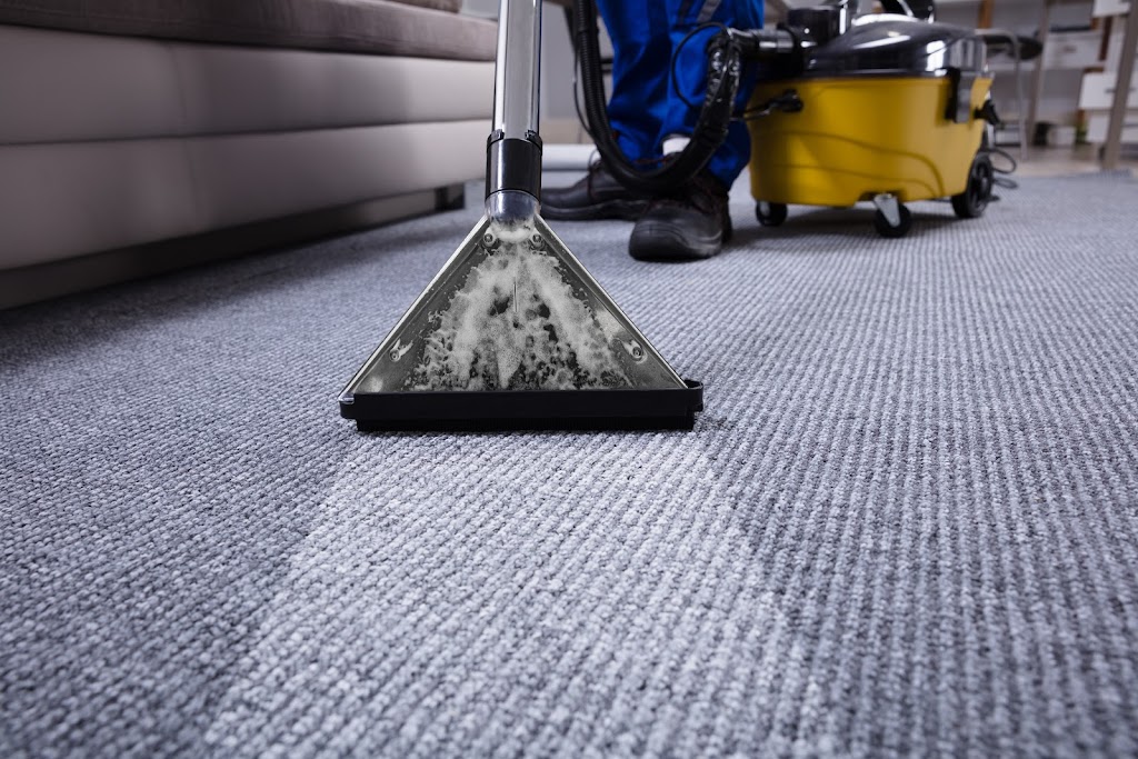 Squeaky Cleaning Thornhill | 175 Commerce Valley Dr W Suite 350, Thornhill, ON L3T 7P6, Canada | Phone: (647) 492-8711