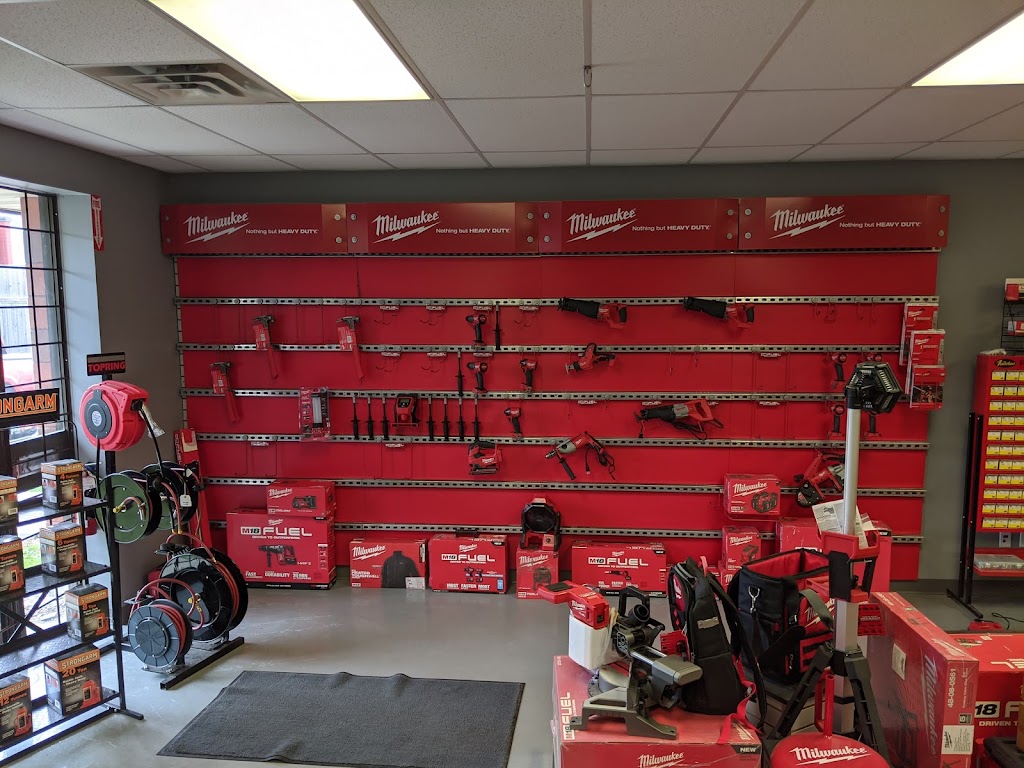 SKYLINE INDUSTRIAL PARK | 1647 Russell Rd, Ottawa, ON K1G 0N1, Canada | Phone: (613) 249-9696