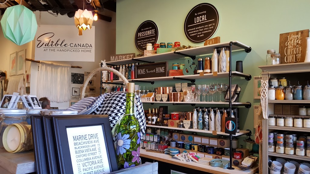 The Handpicked Home | 1406 Johnston Rd, White Rock, BC V4B 3Z5, Canada | Phone: (778) 291-4663