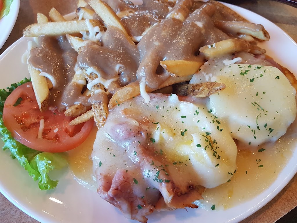 Humptys Family Restaurant - Trans Canada Centre | 1440 52 St NE, Calgary, AB T2A 4T8, Canada | Phone: (403) 273-2448