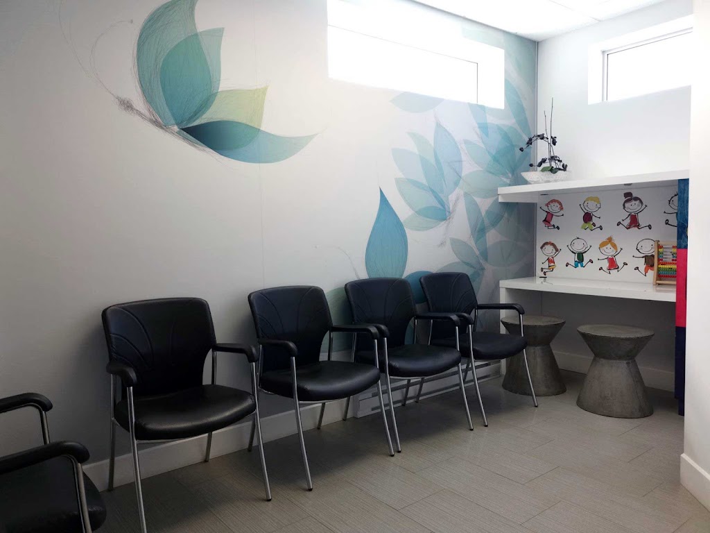 Clinique Dentaire Annick Harvey | 816 Bd Saint-Joseph, Roberval, QC G8H 2L5, Canada | Phone: (418) 275-7211