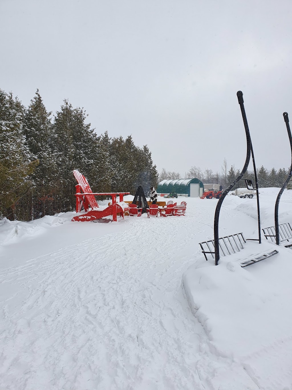 Woodview Mountain Top Skating | 201 Scenic Caves Road Unit AW2, The Blue Mountains, ON L9Y 0P2, Canada | Phone: (833) 583-2583