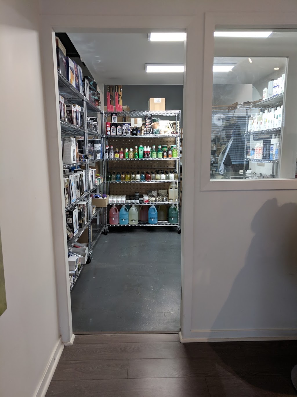Anthony Beauty & Barber Supplies | 1102 3rd Street East, North Vancouver, BC V7J 1B8, Canada | Phone: (604) 985-8184
