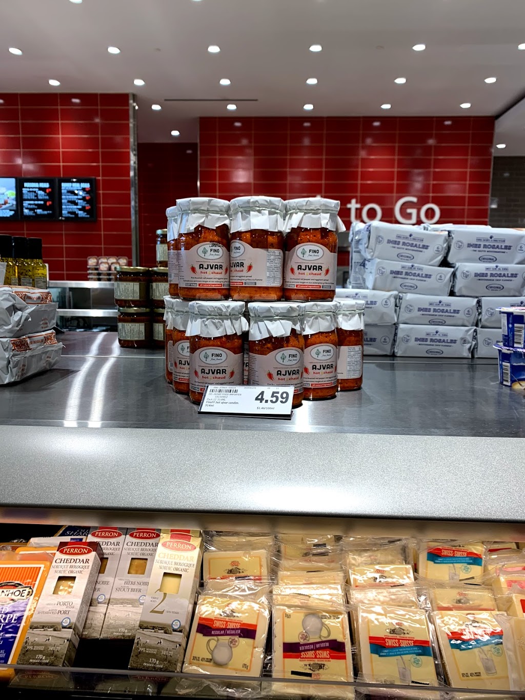 Metro | 3003 Danforth Ave, Toronto, ON M4C 1M9, Canada | Phone: (416) 686-8585