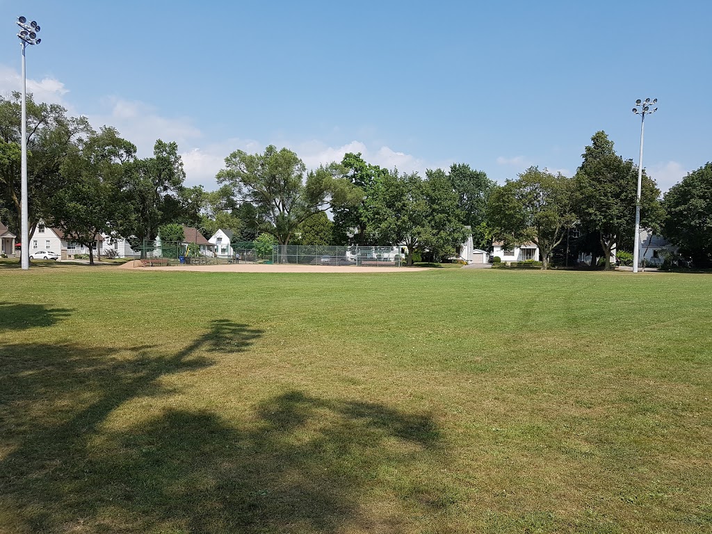 Queensway Park | 8 Avon Park Dr, Etobicoke, ON M8Z 3X4, Canada