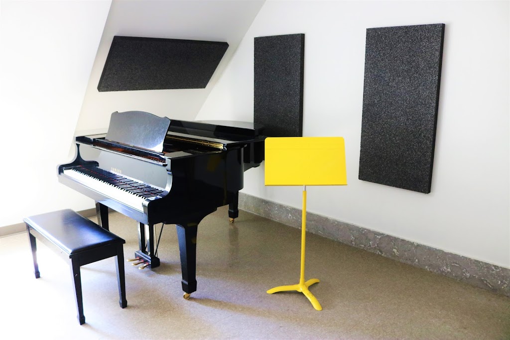 Desautels Faculty of Music | 150 Dafoe Rd W, Winnipeg, MB R3T 2N2, Canada | Phone: (204) 474-9310