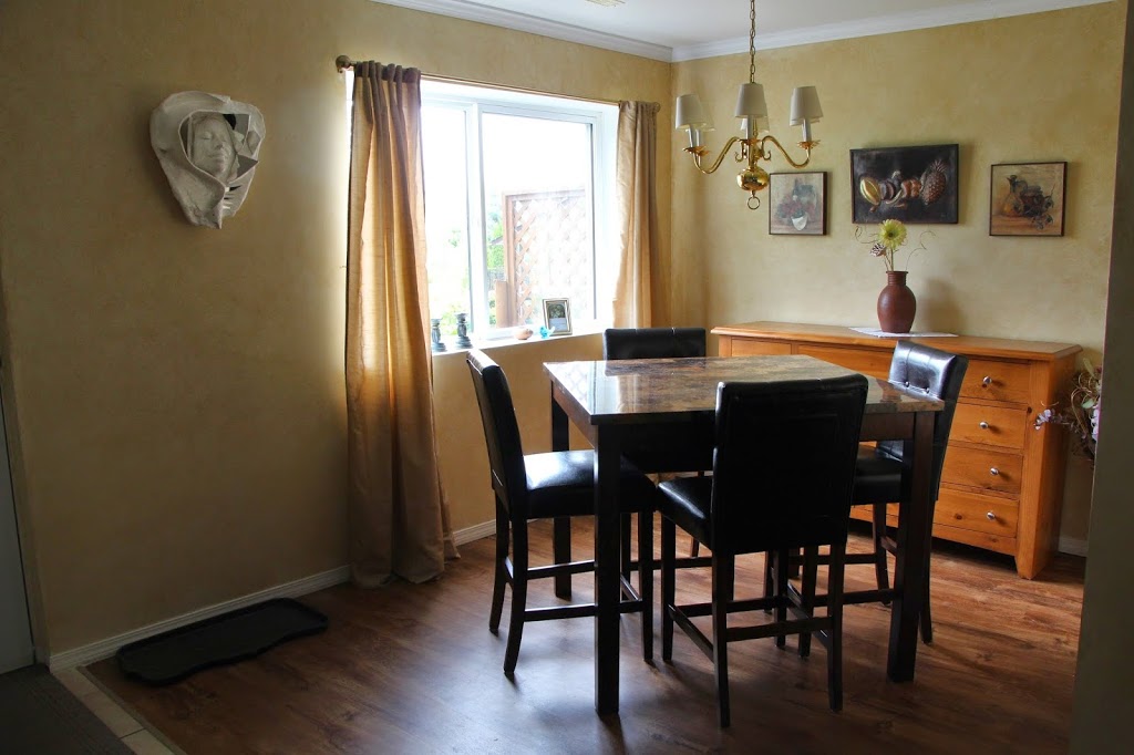 Selah Retreat Bed and Breakfast | 2847 Walsh Rd, Sorrento, BC V0E 2W1, Canada | Phone: (250) 434-4565