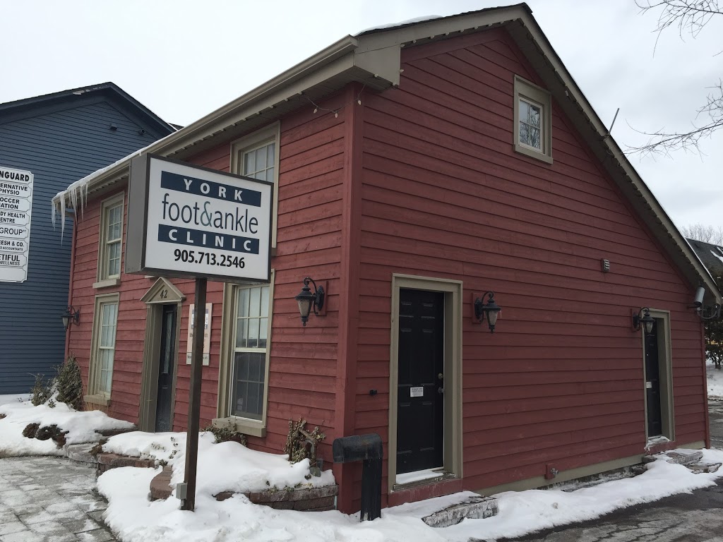 York Foot & Ankle Clinic | 42 Wellington St E, Aurora, ON L4G 1H5, Canada | Phone: (905) 713-2546