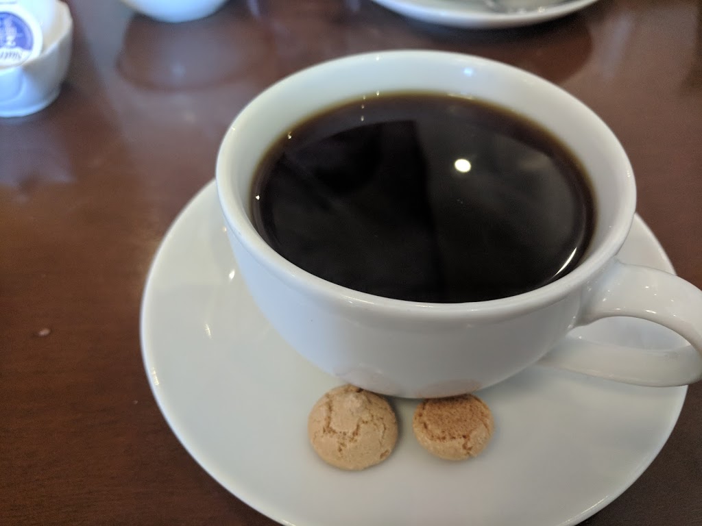 Little London Cafe | 20 Polonia Ave #110, Brampton, ON L6Y 0K9, Canada | Phone: (905) 453-4334