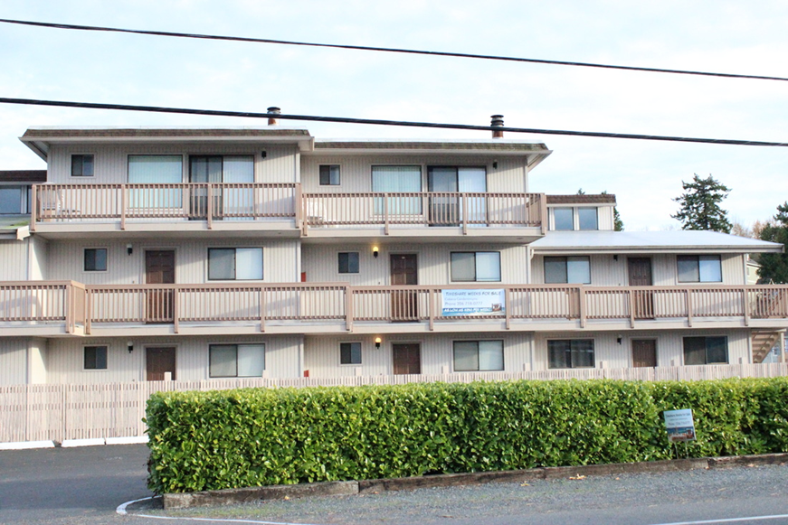 Cabana Club | 7530 Birch Bay Dr # 108, Blaine, WA 98230, USA | Phone: (360) 371-2511