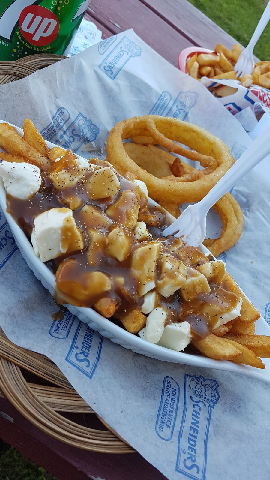 Resto le Maryane | 9708 Rue Notre Dame O, Trois-Rivières, QC G9B 6T6, Canada | Phone: (819) 377-3555
