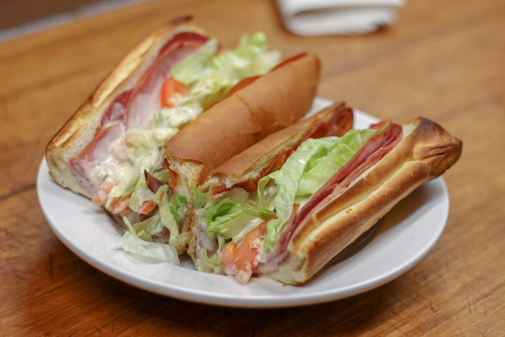Pepis Pizza Courtland - Famous Pizza & Toasted Subs - Delivery  | 390 Courtland Ave E, Kitchener, ON N2G 2W2, Canada | Phone: (519) 578-0820
