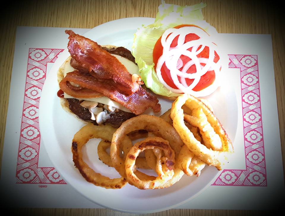 GraveDiggerz Variety & Restaurant | 288 King St S, Highgate, ON N0P 1T0AA, Canada | Phone: (519) 678-3007