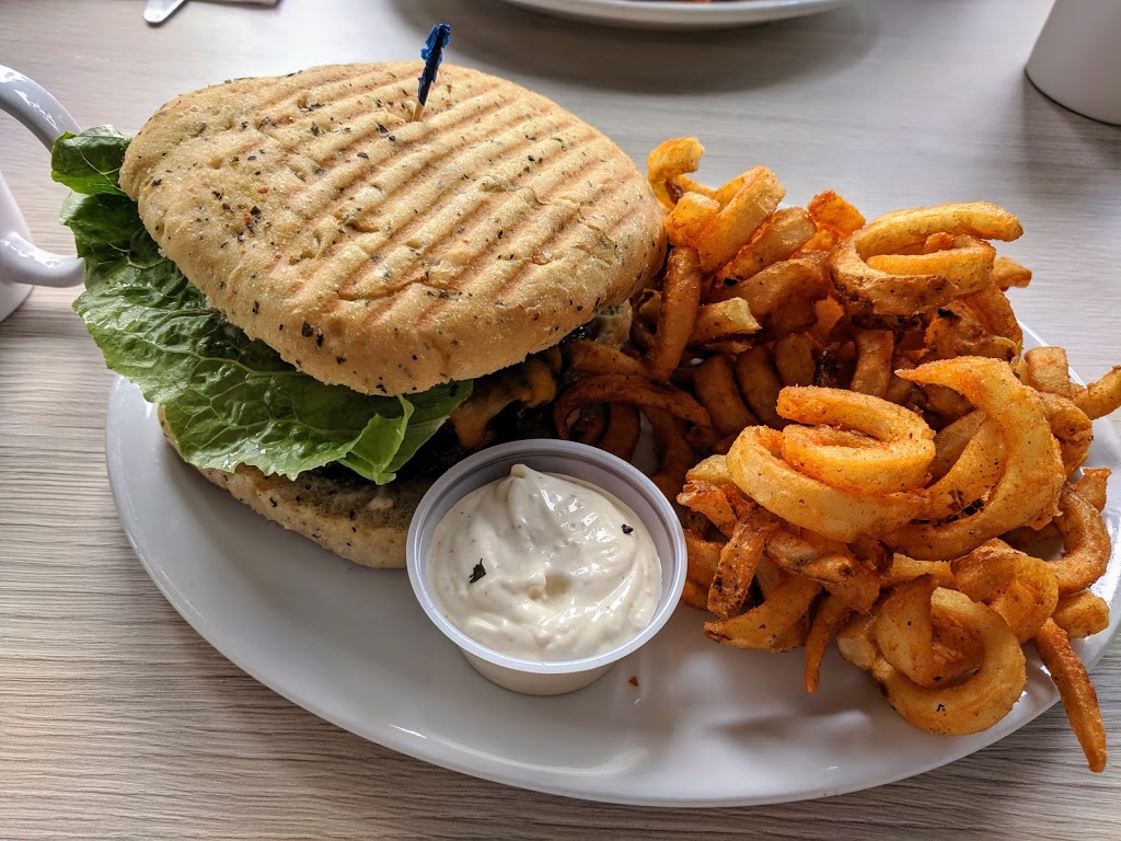 Cozmos Cafe + Bistro | 6691 Hastings St, Burnaby, BC V5B 1S1, Canada | Phone: (604) 205-5831