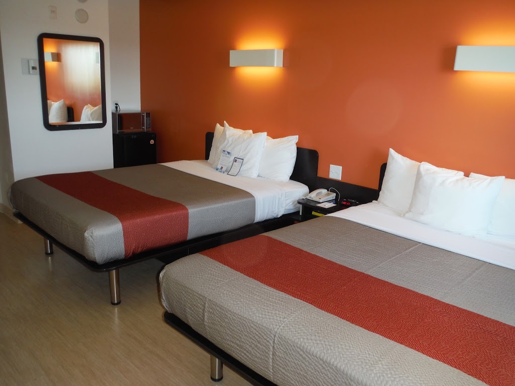 Motel 6 | 1542 Robinson Court, Kingston, ON K7P 0K4, Canada | Phone: (613) 507-6666