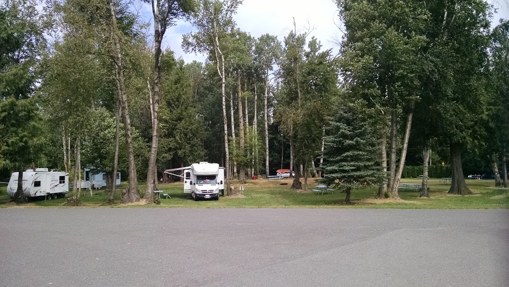 Hidden Village Rv Park & Campground | 7062 WA-539, Lynden, WA 98264, USA | Phone: (360) 398-1041