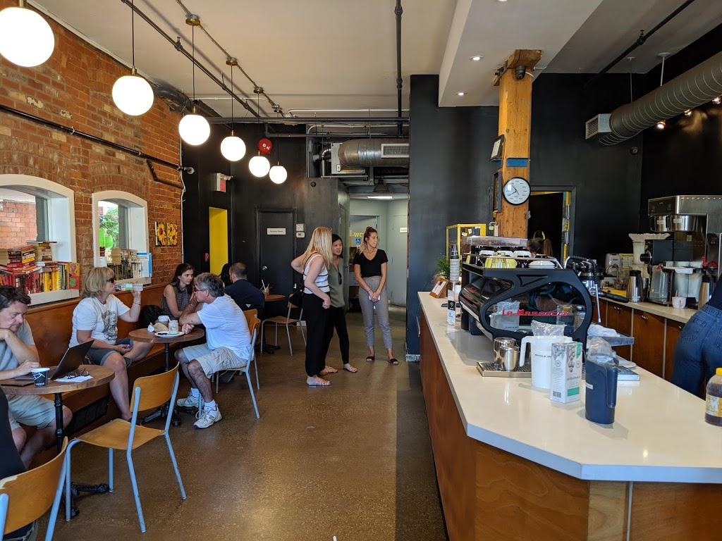 Louie Craft Coffee | 1187 King St W, Toronto, ON M6K 3C5, Canada | Phone: (416) 583-1627