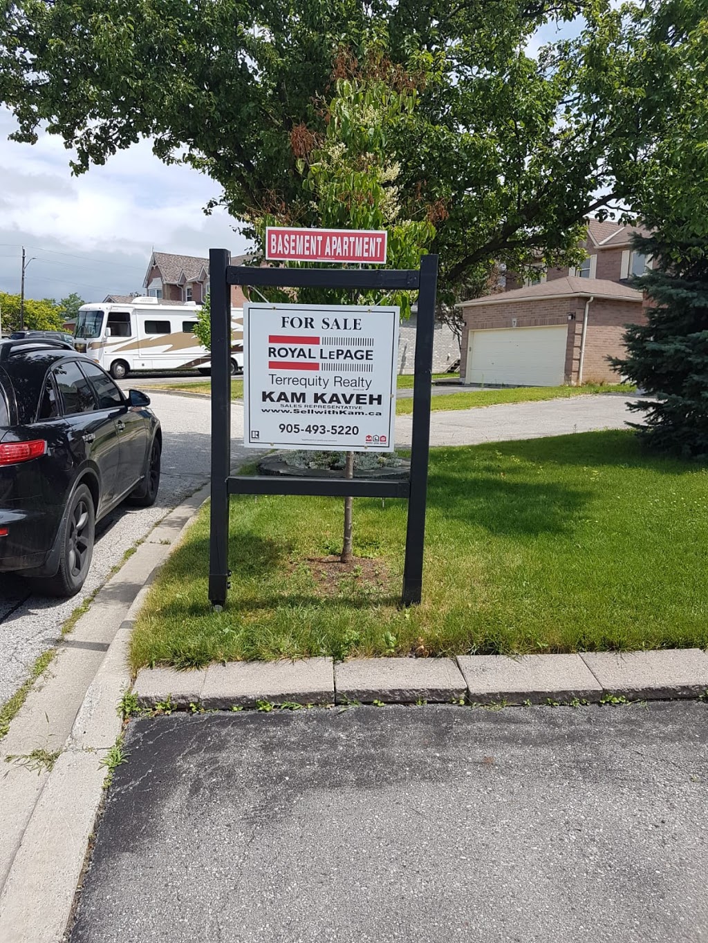 Kam Kaveh Realty - Royal LePage Terrequity Realty Brokerage | 3000 Garden St Unit 101A, Whitby, ON L1R 2G6, Canada | Phone: (647) 274-4542