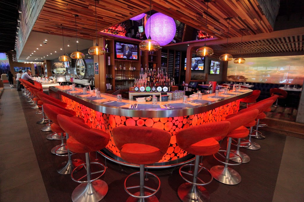 Cosmos Lévis | 5700 Rue J.-B.- Michaud, Lévis, QC G6V 0B1, Canada | Phone: (418) 830-8888