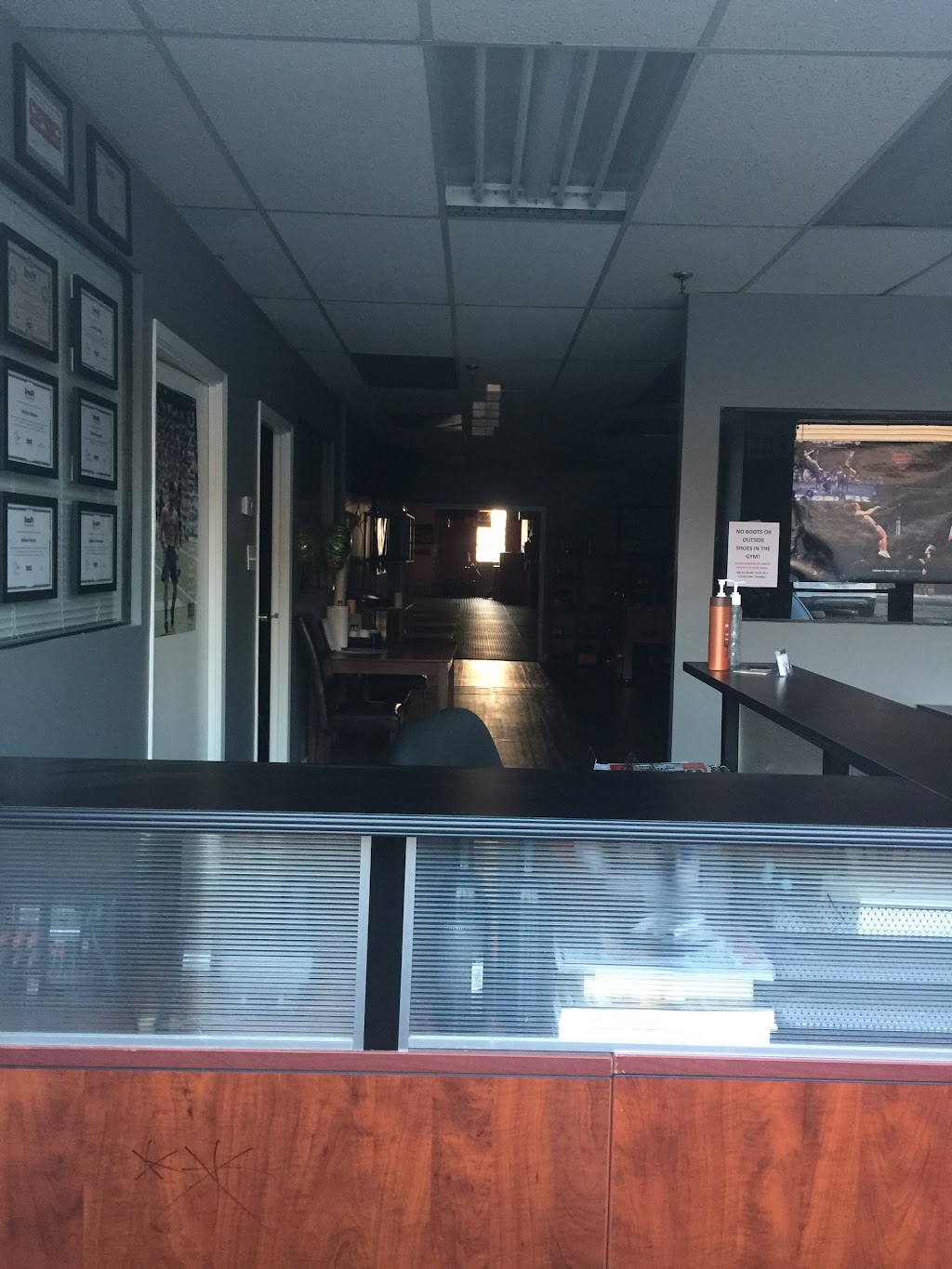 L5 Health and Fitness | 780 Burnhamthorpe Rd W Unit 8, Mississauga, ON L5C 3X3, Canada | Phone: (905) 232-7242