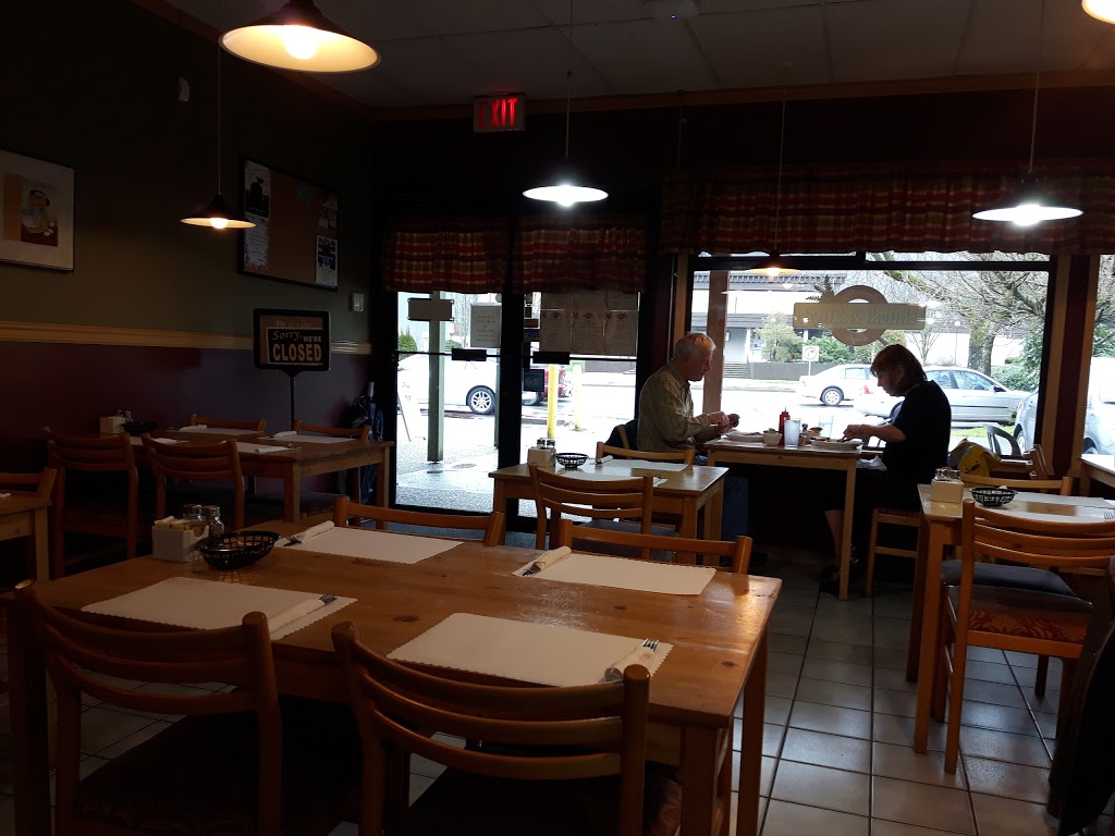 Suzys Cafe | 196 Esplanade, Harrison Hot Springs, BC V0M 1K0, Canada | Phone: (604) 491-1101