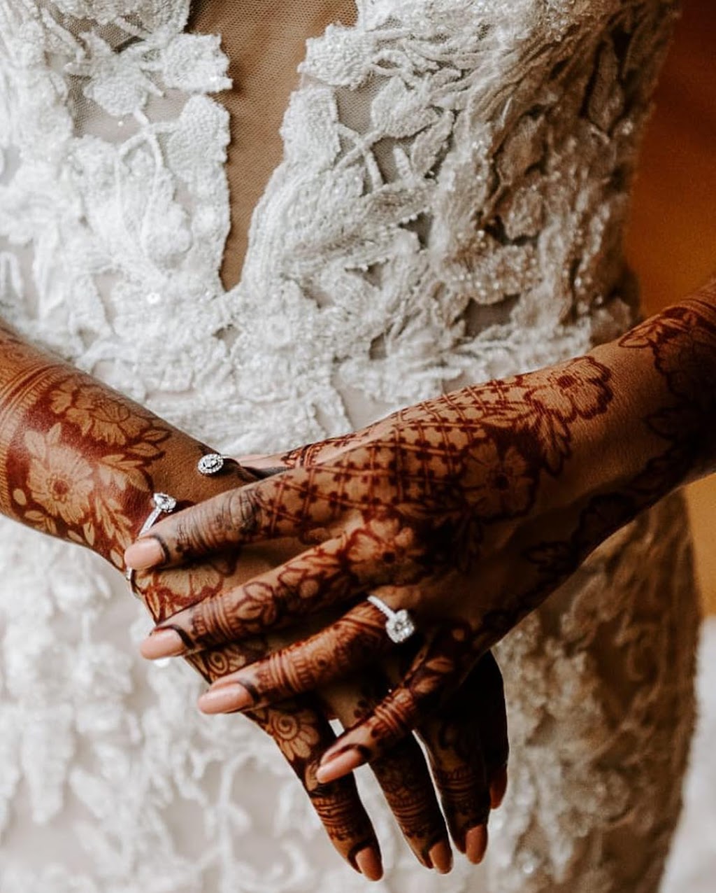 Maple Henna Art - Tattoo henné Montréal | 196 Av. Radisson, Pointe-Claire, QC H9R 5T9, Canada | Phone: (438) 921-7385