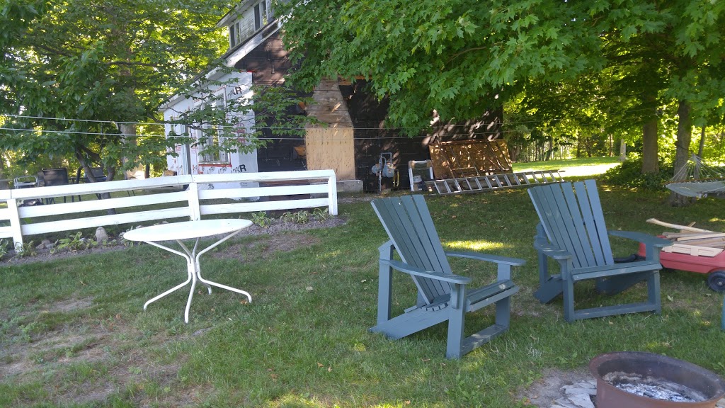 Lakefront Bed and Breakfast | 77793 Norma St, Bayfield, ON N0M 1G0, Canada | Phone: (519) 482-8591
