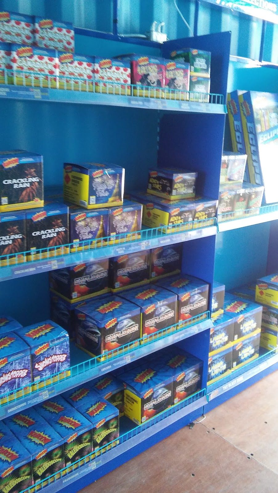 Kaboom Fireworks | 235 Guelph St, Georgetown, ON L7G 4A8, Canada | Phone: (289) 270-3209