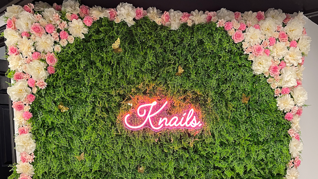 Knails | 3225 Bd Pitfield, Saint-Laurent, QC H4S 1H3, Canada | Phone: (438) 499-7583